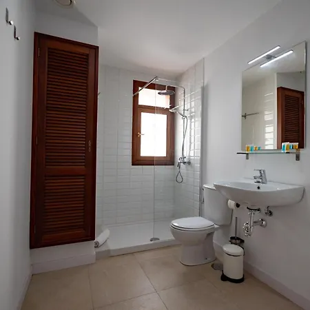 Casanova 9 Bedroom In Ciudad Jardin Villa Las Palmas de Gran Canárias